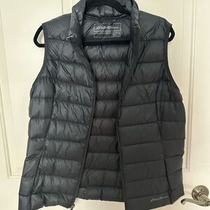 Eddie Bauer Charcoal Puffer Vest large NWOT  never worn